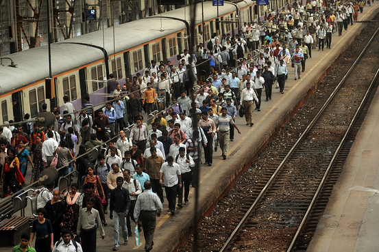 News Today Mumbai Local Trains